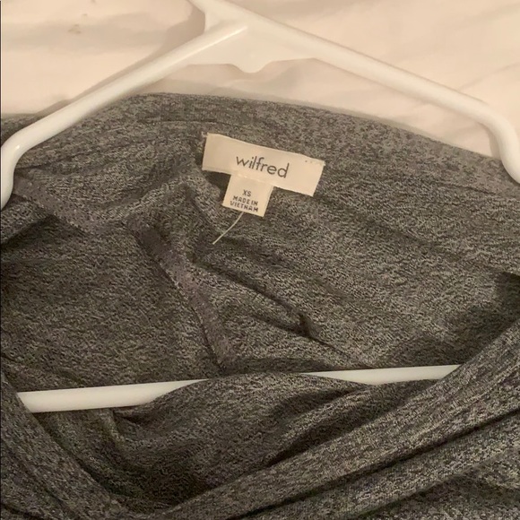 Grey long sleeve - Picture 3 of 3